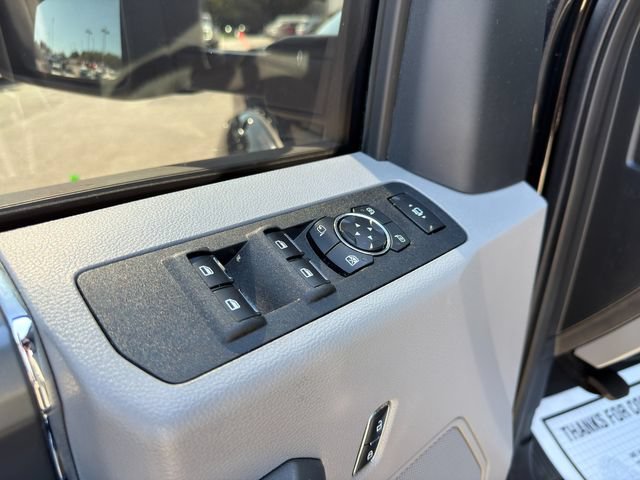 Used 2017 Ford F250 XLT w/ XLT Premium Package AWD/4WD image 18