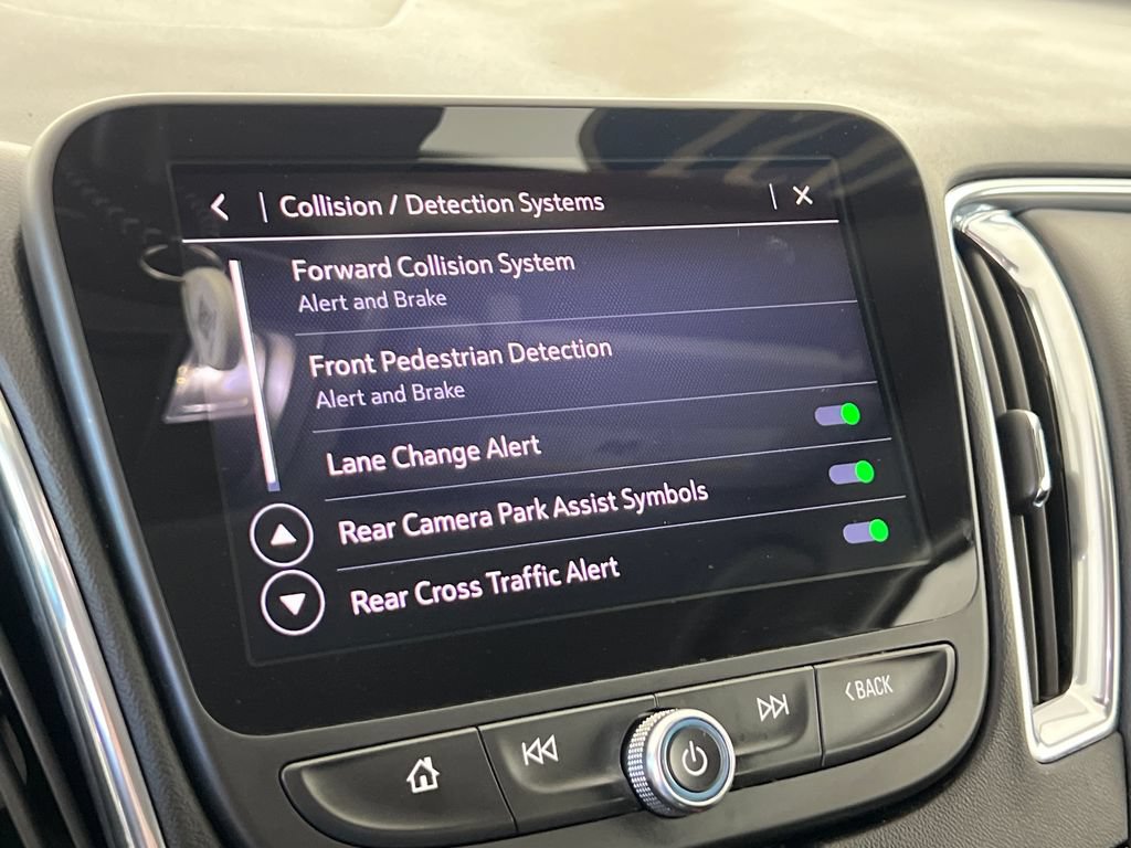 Used 2021 Chevrolet Malibu LT w/ Leather Package FWD image 36