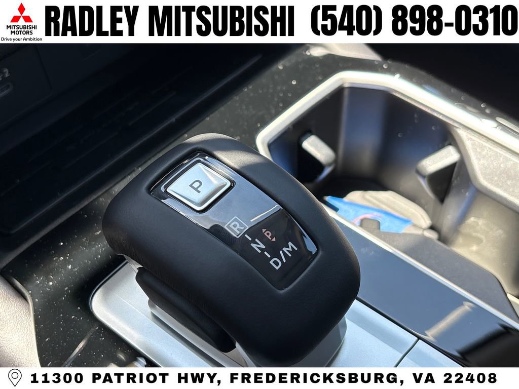 New 2026 Mitsubishi Outlander SE AWD/4WD image 11