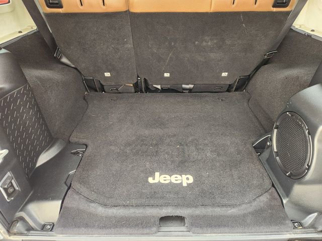 Used 2014 Jeep Wrangler Unlimited Sahara w/ Connectivity Group image 30