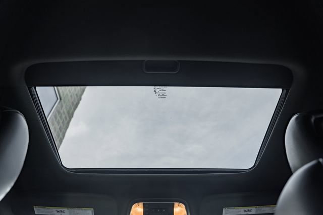 Used 2016 Jeep Grand Cherokee Limited image 33