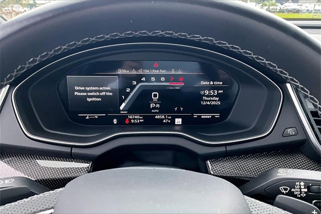 Used 2024 Audi SQ5 Prestige image 12