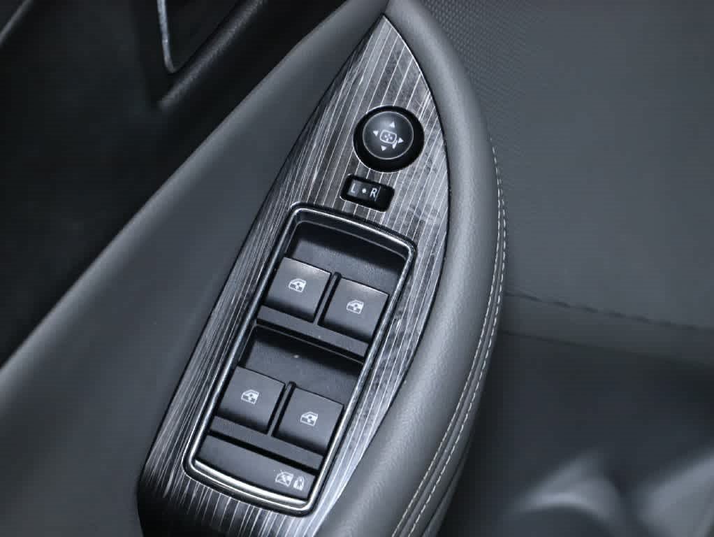 Used 2018 Chevrolet Impala LS FWD image 16
