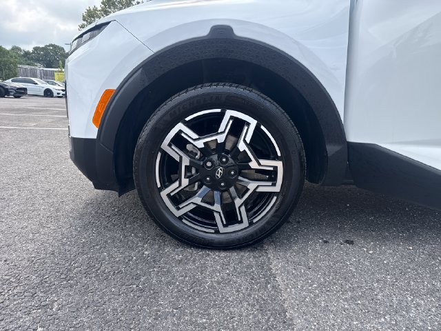 Certified 2025 Hyundai Santa Cruz Limited AWD/4WD image 27