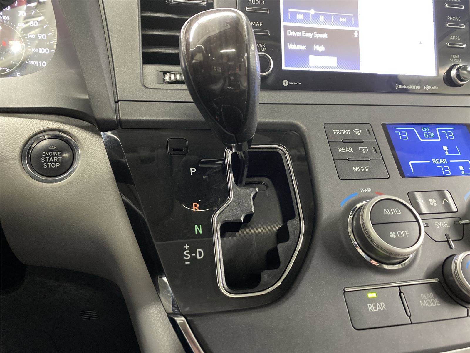 Used 2018 Toyota Sienna XLE image 26