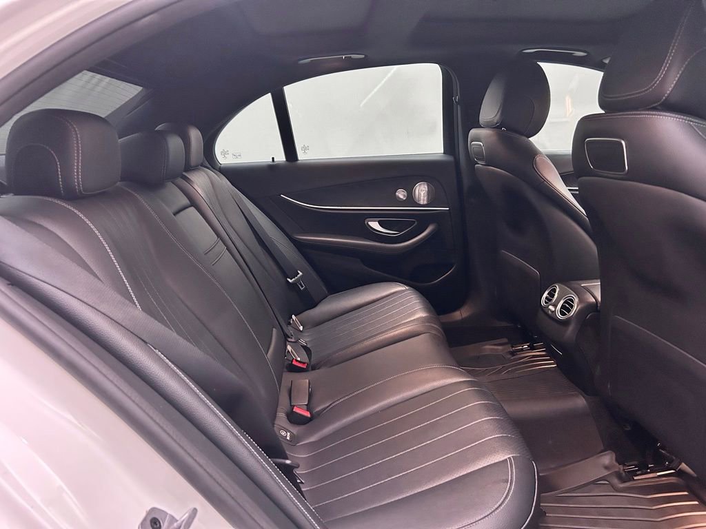 Used 2018 Mercedes-Benz E 300 4MATIC image 17