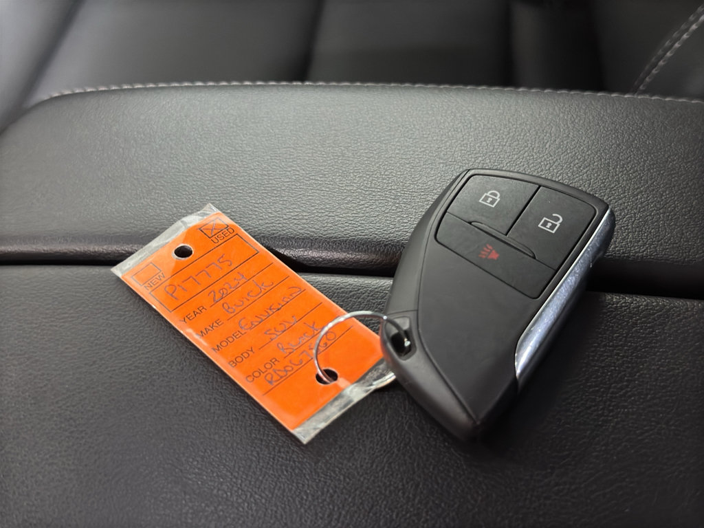 Used 2024 Buick Envision Preferred AWD/4WD image 37