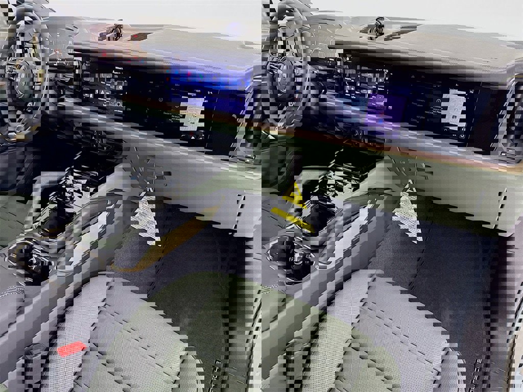 New 2026 Porsche Cayenne image 32