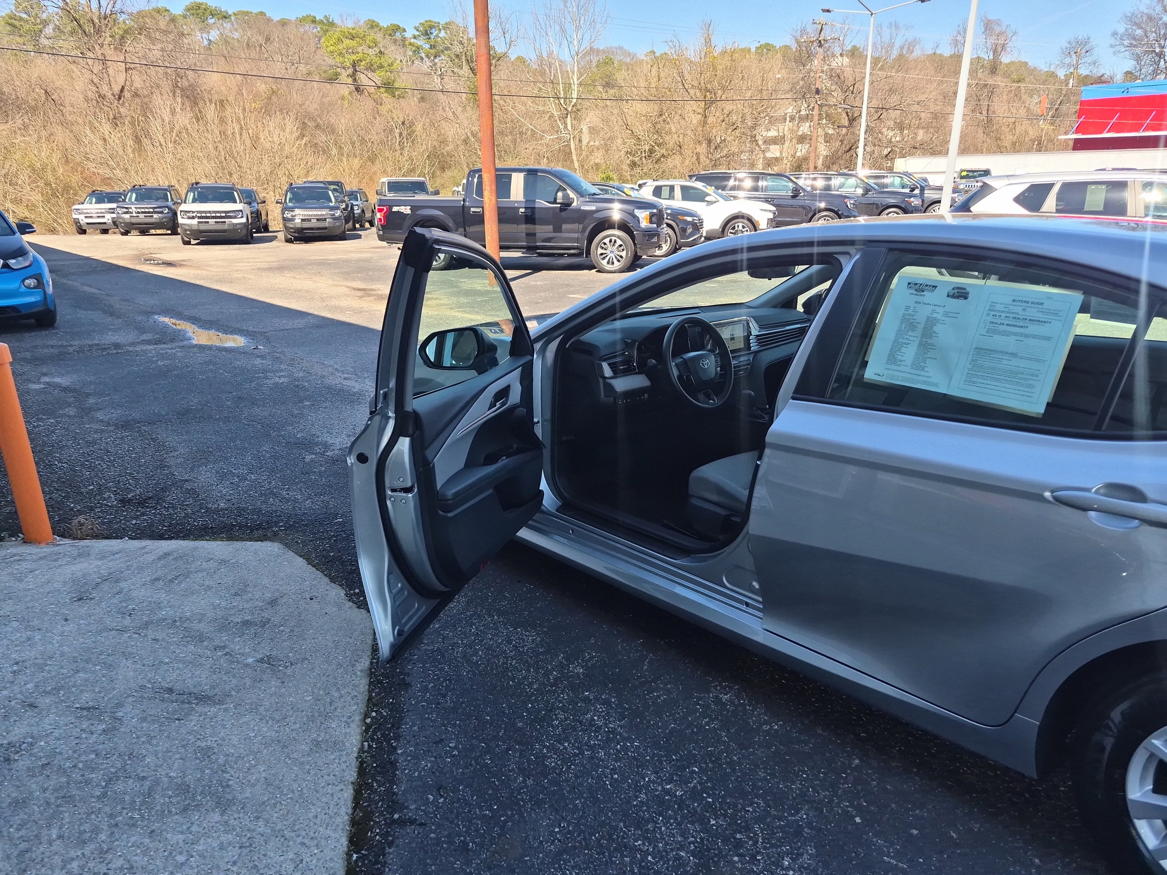 Used 2026 Toyota Camry LE image 9