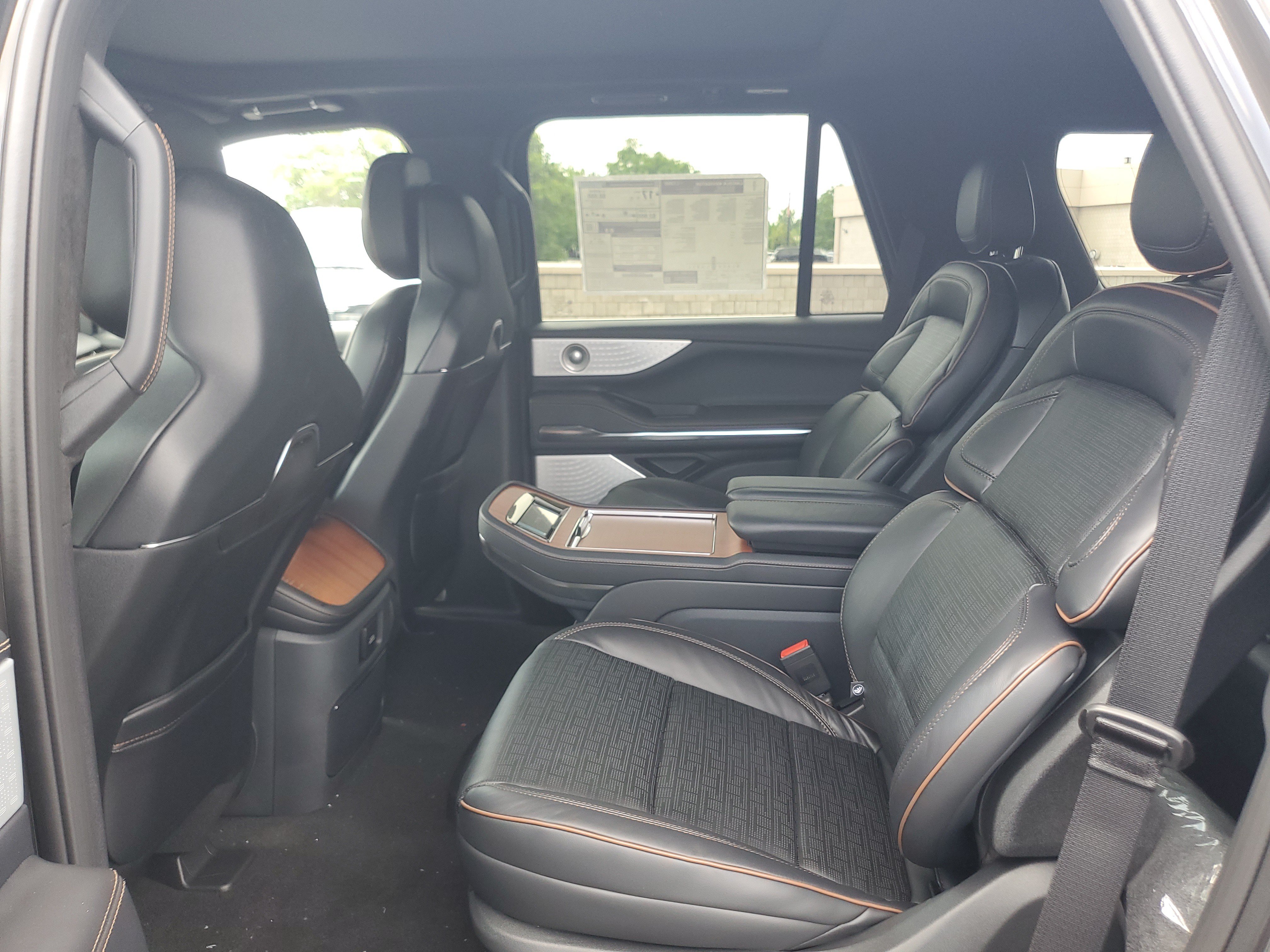 New 2026 Lincoln Navigator Black Label AWD/4WD image 26
