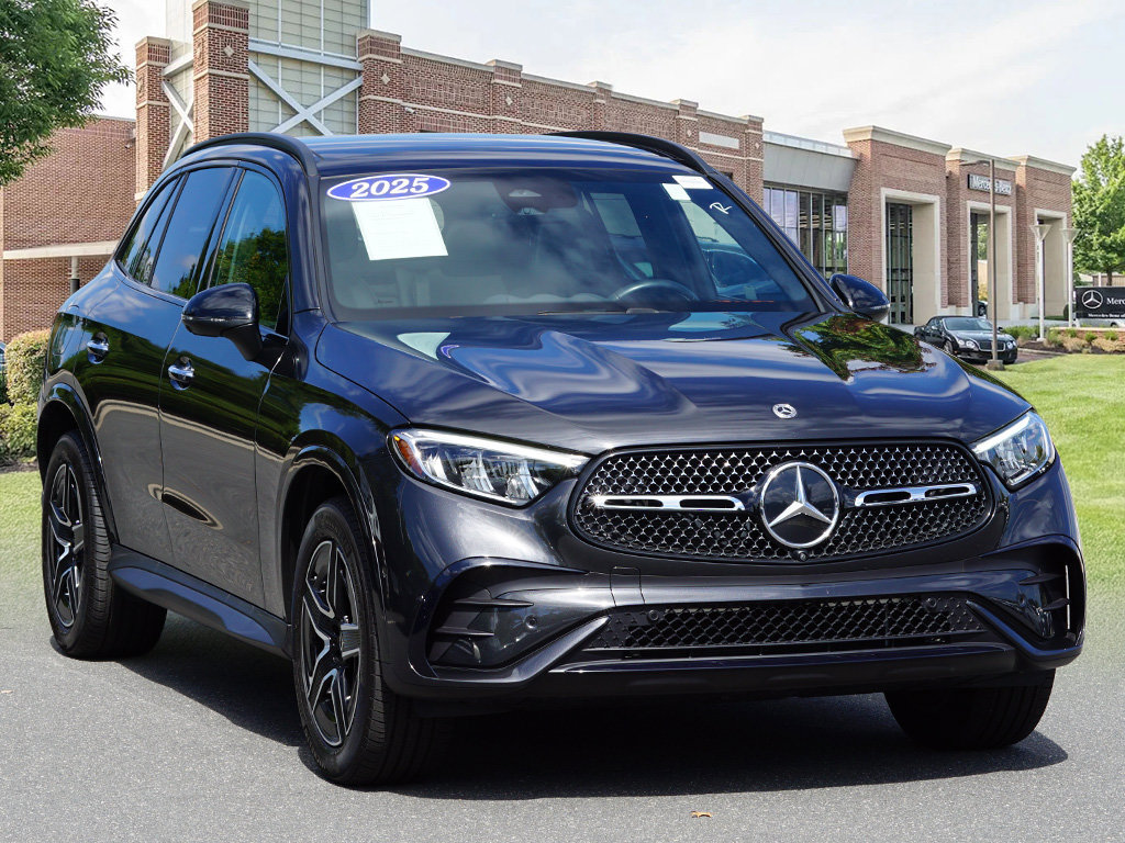 Certified 2025 Mercedes-Benz GLC 300 image 3