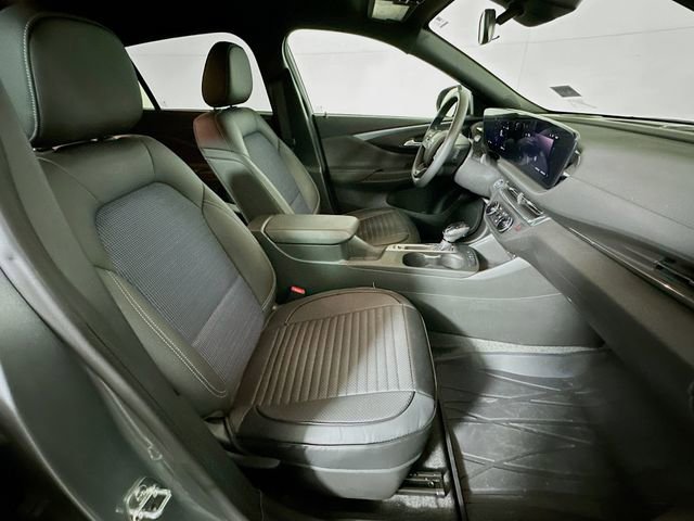 Used 2025 Buick Envista Preferred image 24