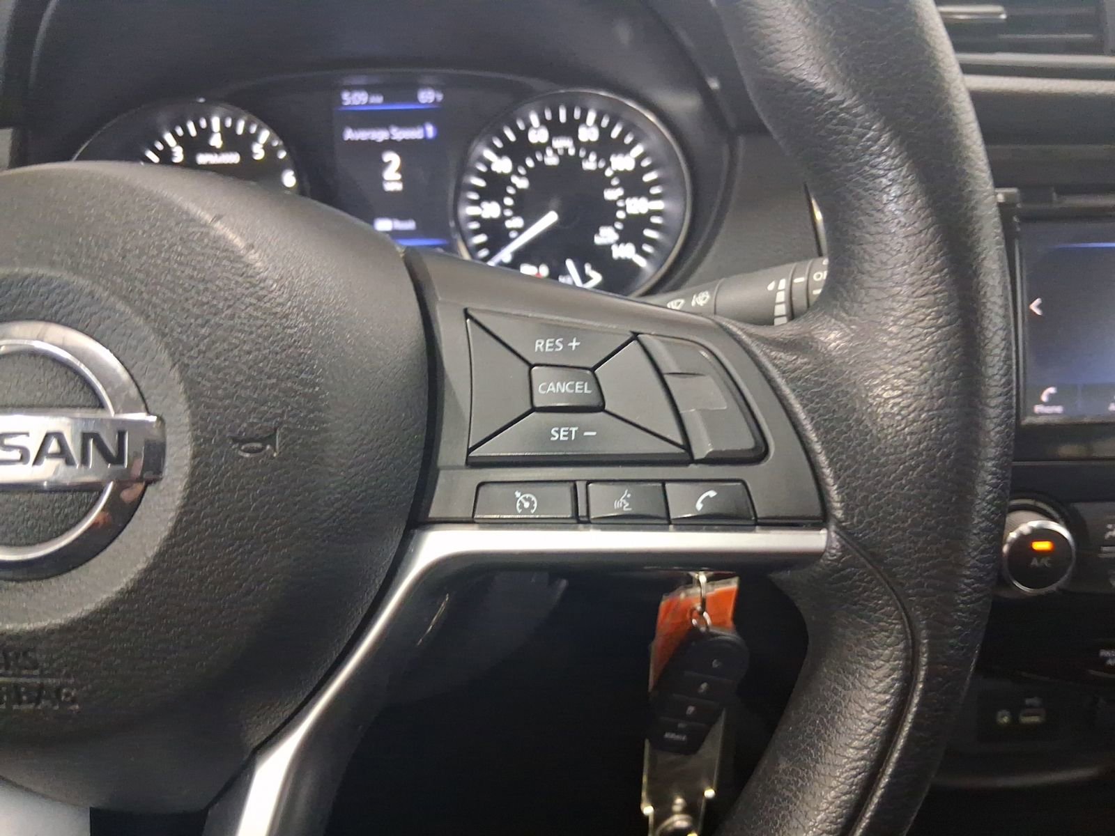 Used 2018 Nissan Rogue S AWD/4WD image 23