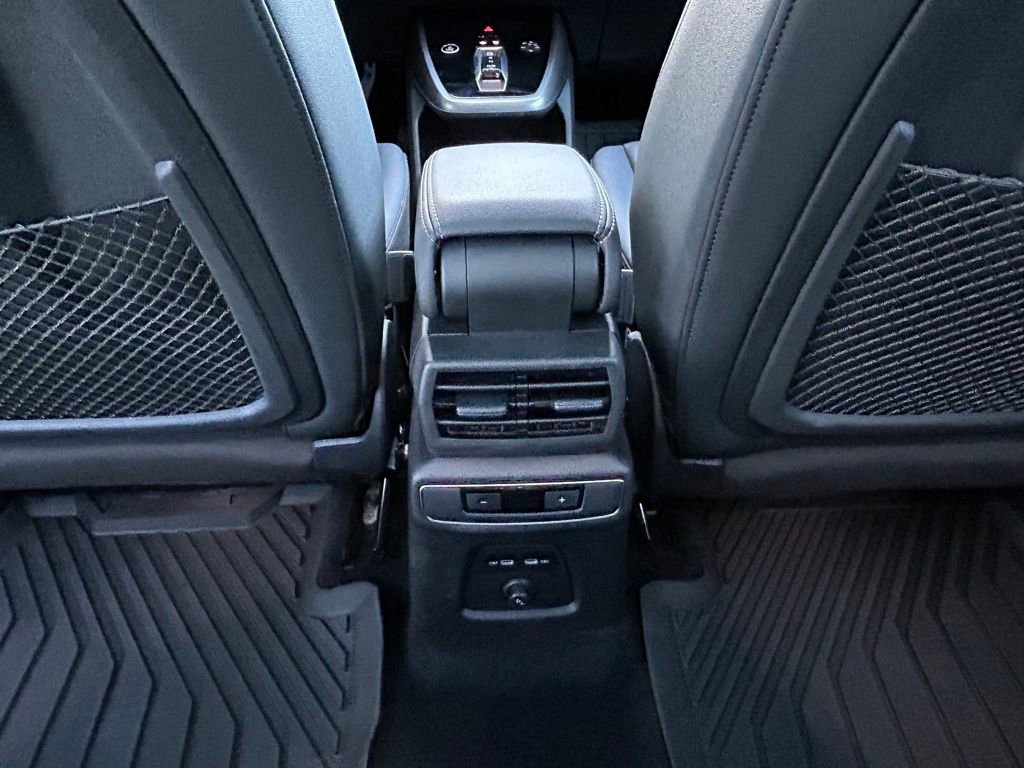 Used 2023 Audi Q4 e-tron Premium Plus w/ Premium Plus image 60