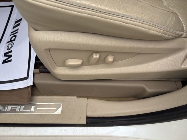 Used 2016 GMC Yukon Denali w/ Open Road Package image 29