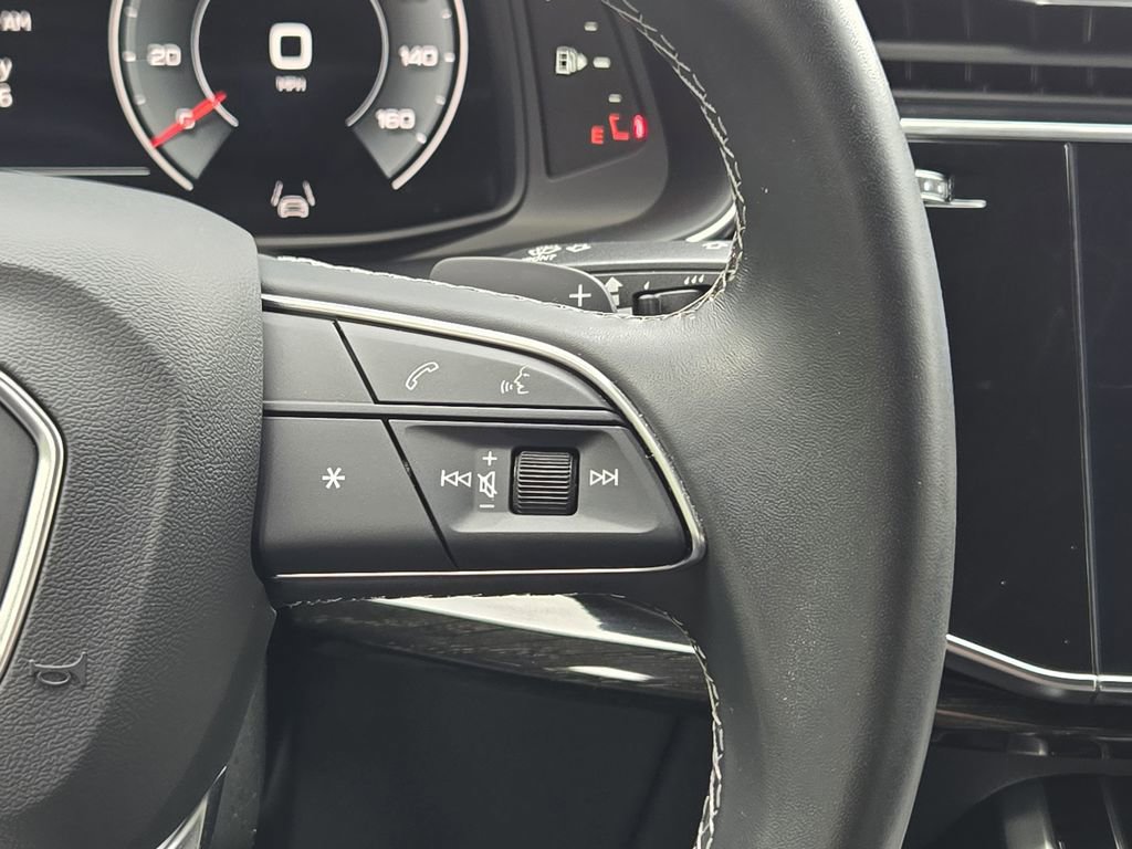 Certified 2025 Audi Q8 Prestige w/ Prestige Package AWD/4WD image 37
