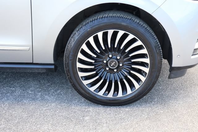 Used 2021 Lincoln Navigator Black Label AWD/4WD image 9