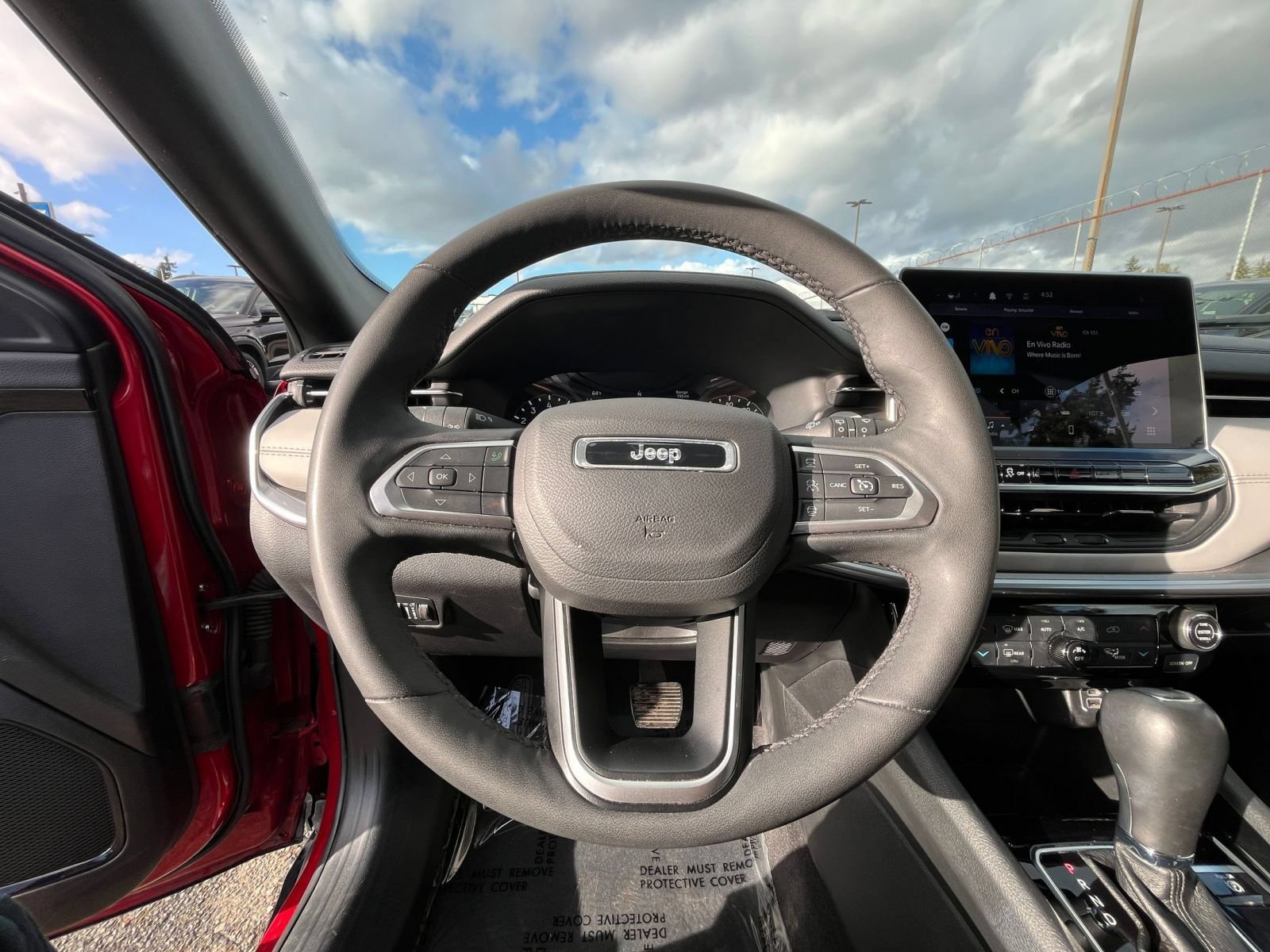 Used 2025 Jeep Compass Limited AWD/4WD image 28