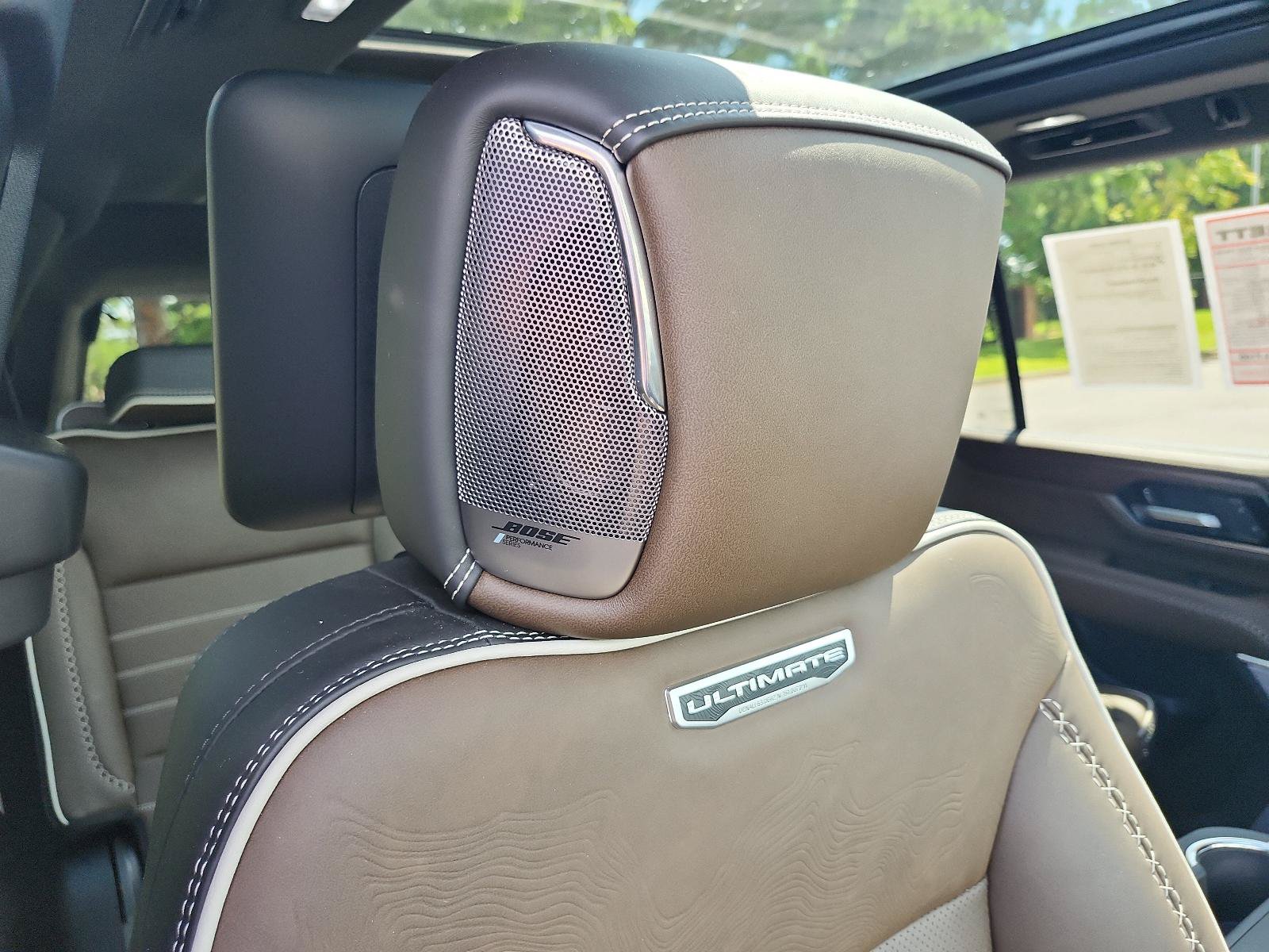 Certified 2025 GMC Yukon Denali Ultimate AWD/4WD image 10