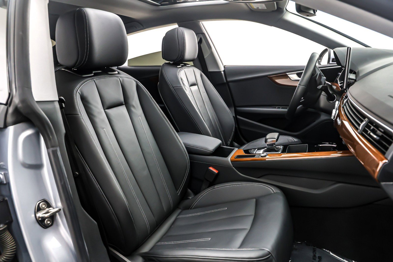 Used 2023 Audi A5 2.0T Premium w/ Convenience Package image 7