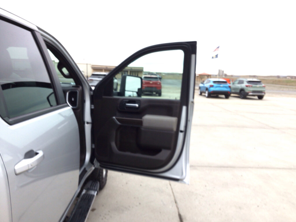 Used 2020 Chevrolet Silverado 3500 LT w/ Convenience Package image 17