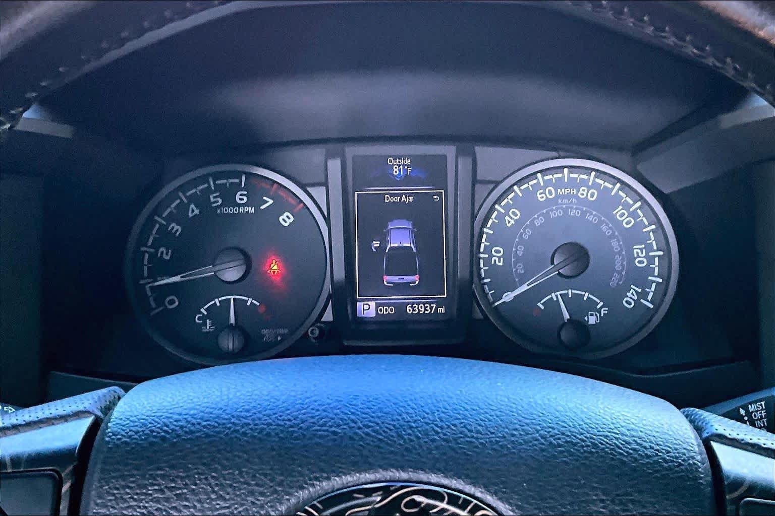 Used 2020 Toyota Tacoma TRD Off-Road w/ Technology Package AWD/4WD image 25