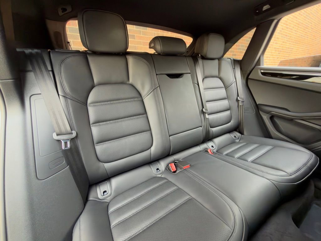 New 2026 Porsche Macan S image 23