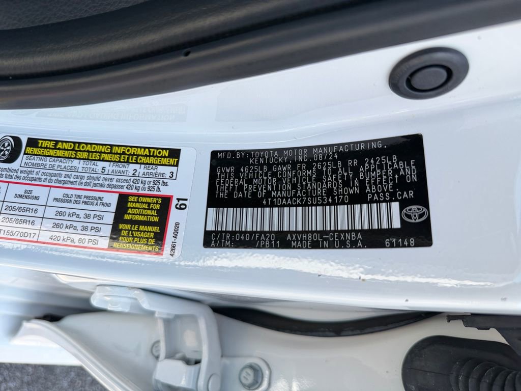 Used 2025 Toyota Camry LE FWD image 30