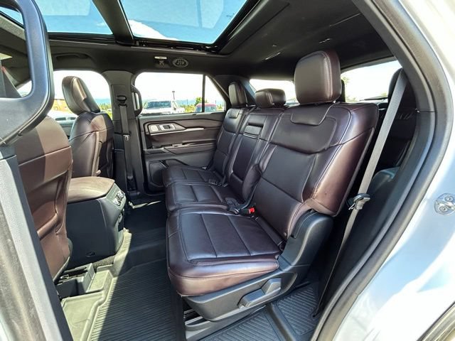 Used 2025 Ford Explorer Platinum AWD/4WD image 44