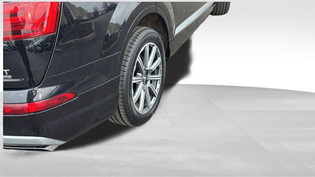 Used 2018 Audi Q7 3.0T Premium Plus w/ Premium Plus Package image 8