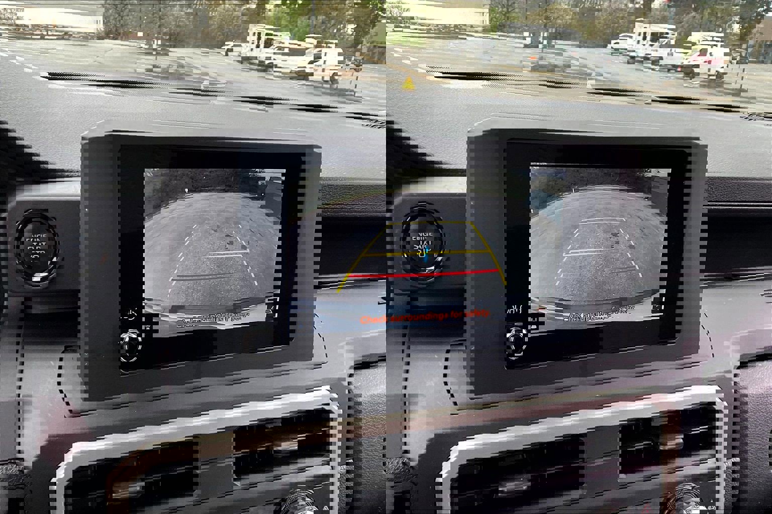 Used 2024 Toyota Tacoma SR image 15