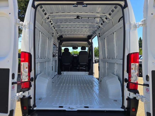 Used 2025 RAM ProMaster 2500 w/ Crew Van Package FWD image 22