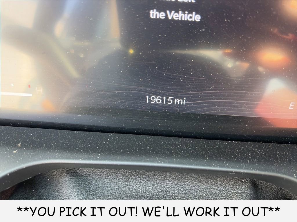 Used 2025 Jeep Grand Cherokee Altitude AWD/4WD image 13