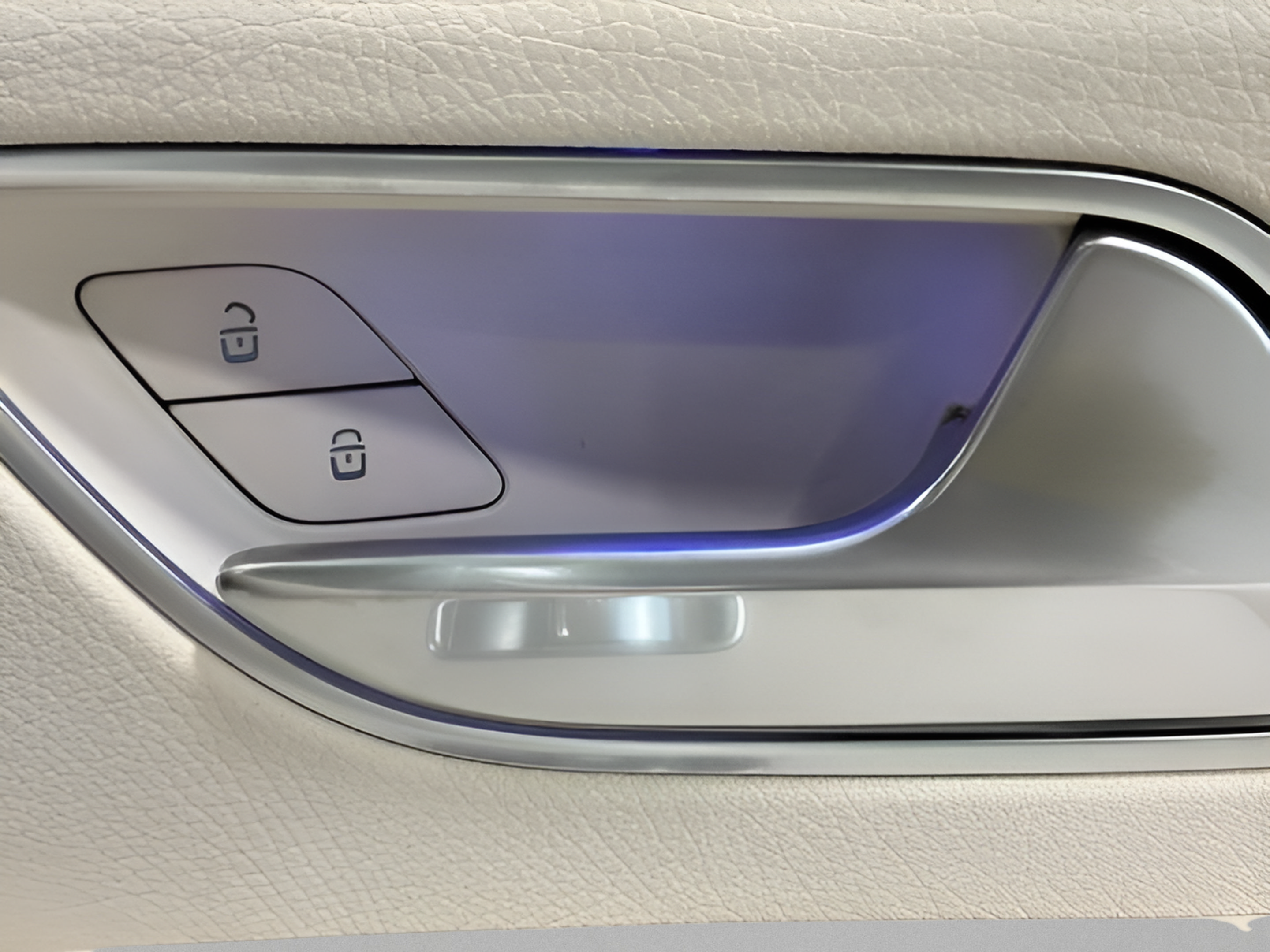 Certified 2025 Mercedes-Benz GLE 450 4MATIC image 23