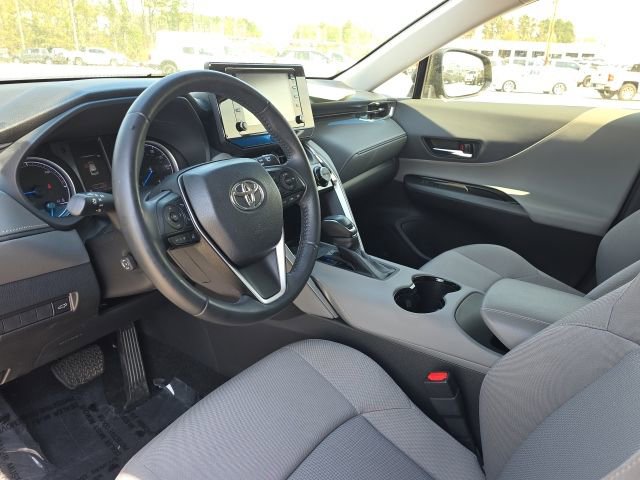 Used 2022 Toyota Venza LE image 21