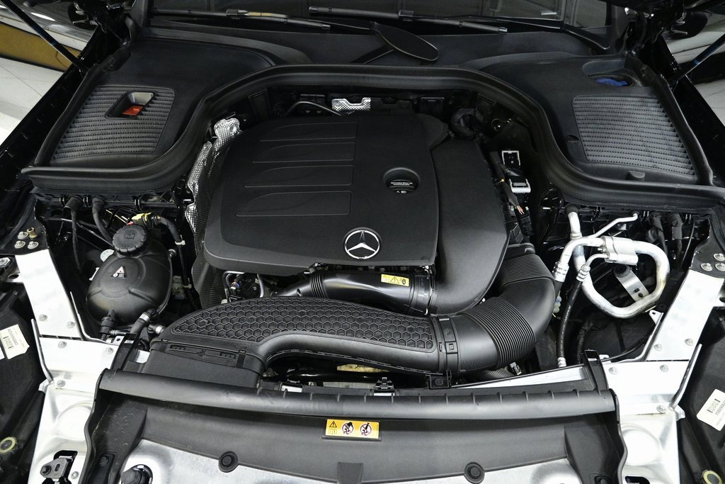 Certified 2023 Mercedes-Benz GLC 300 4MATIC Coupe image 10