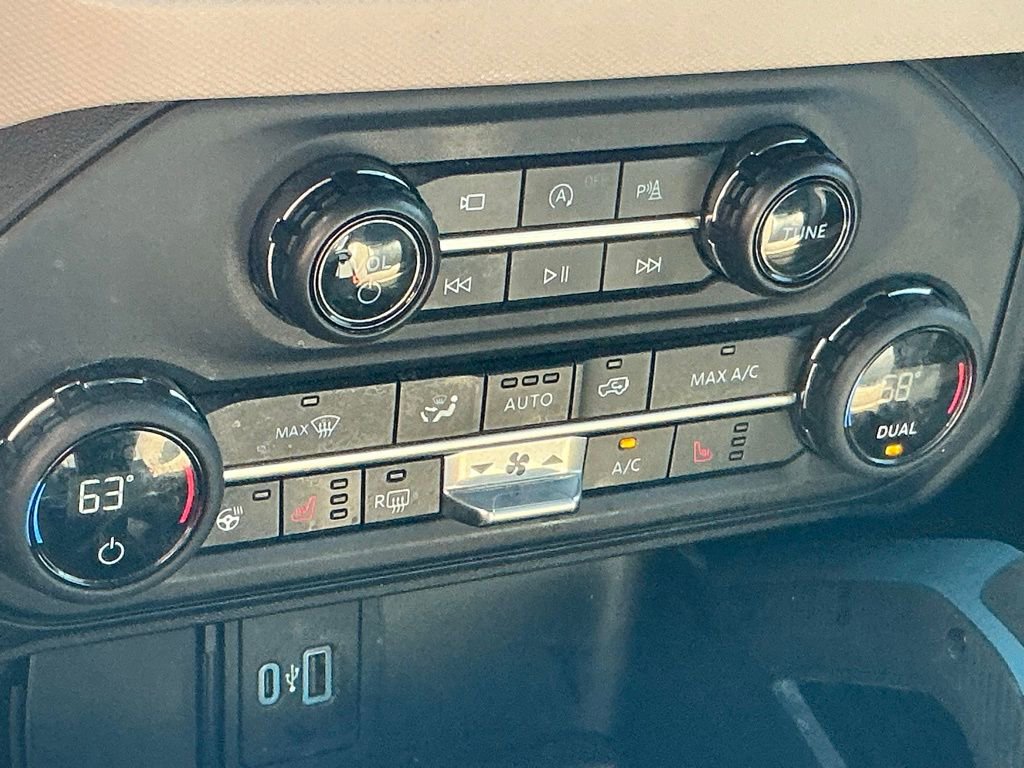 Used 2023 Ford Bronco Wildtrak image 26