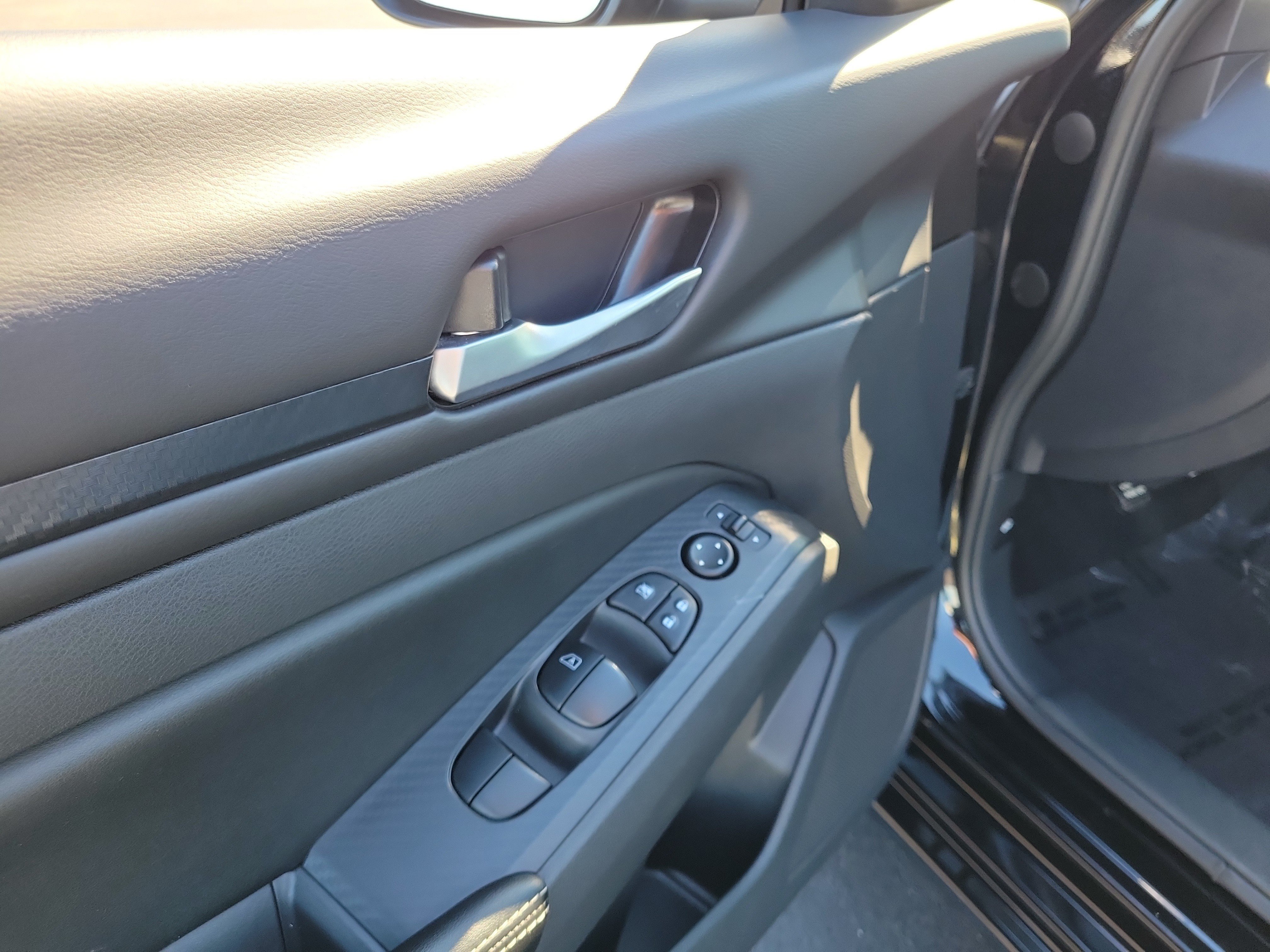 Certified 2025 Nissan Altima 2.5 SV FWD image 18