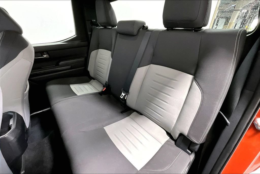Used 2025 Toyota Tacoma TRD Sport AWD/4WD image 31