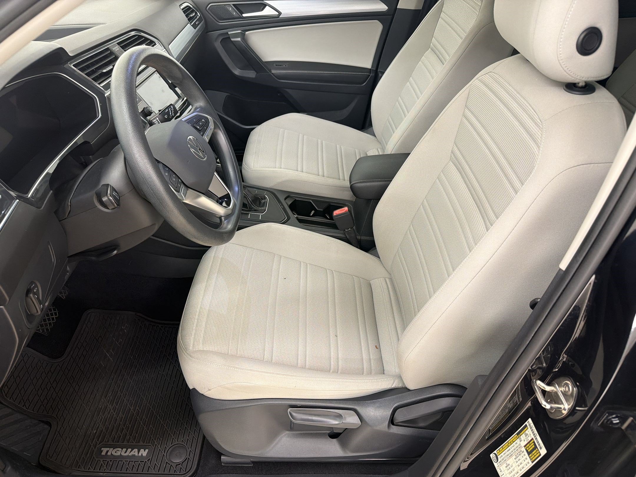 Used 2023 Volkswagen Tiguan S FWD image 5