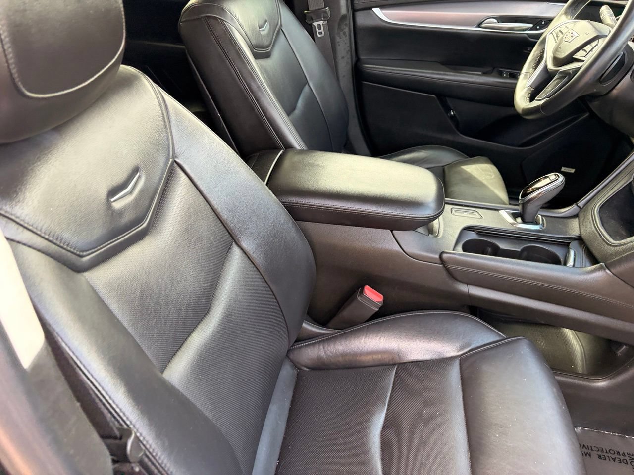 Used 2018 Cadillac XT5 Luxury FWD image 10