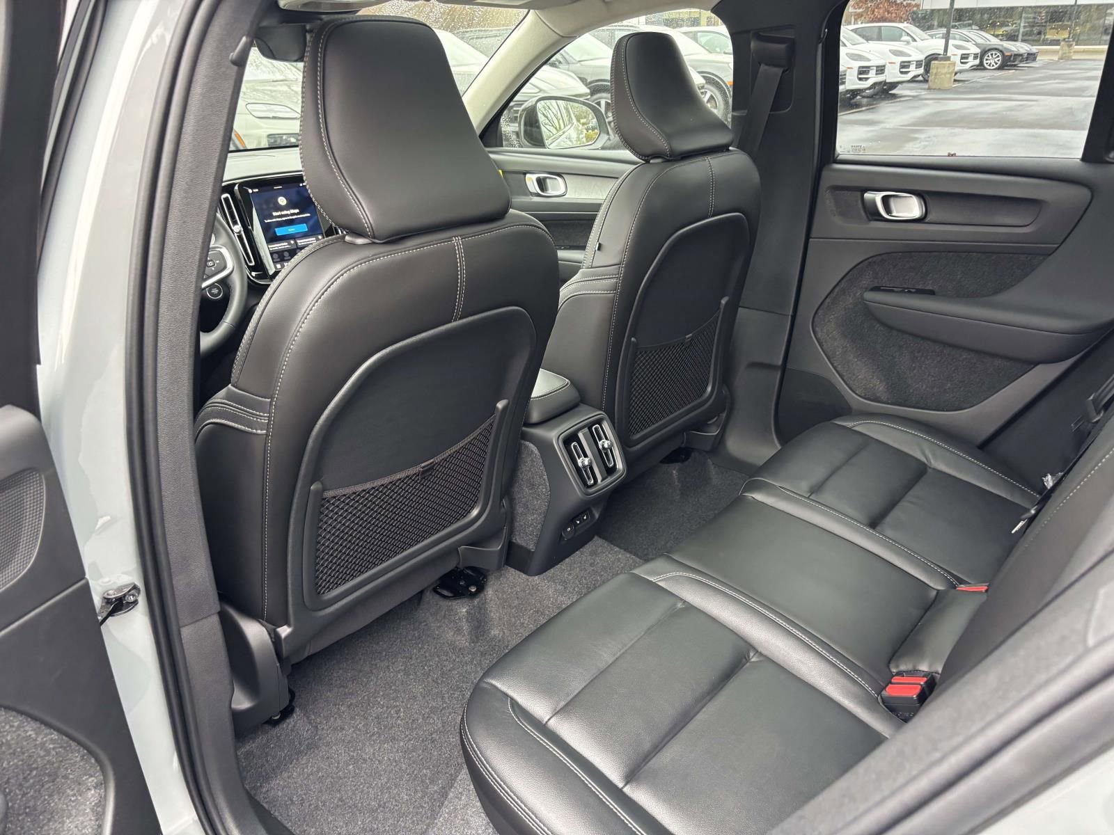 New 2026 Volvo XC40 B5 Plus w/ Protection Package Premier AWD/4WD image 27