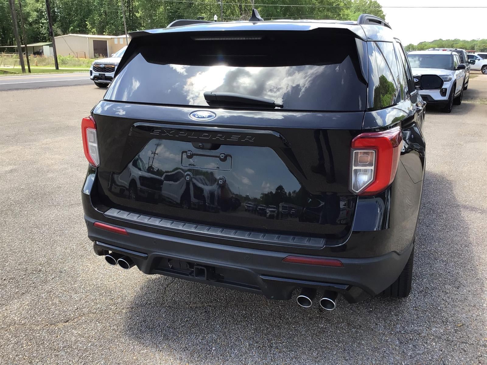Certified 2023 Ford Explorer ST w/ Equipment Group 401A AWD/4WD image 9
