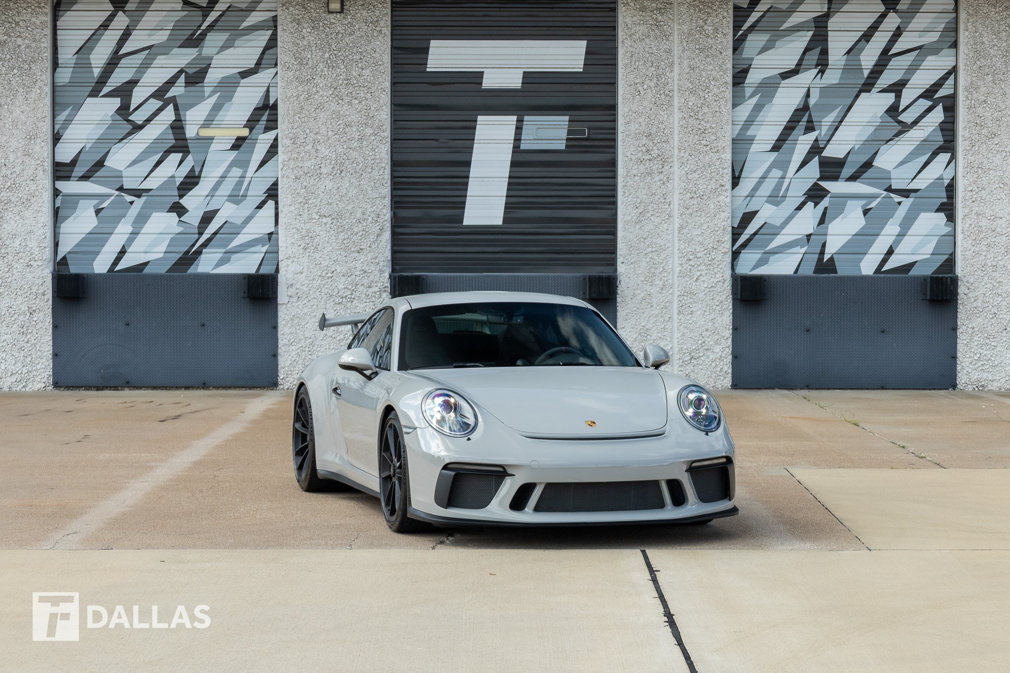 Used 2018 Porsche 911 GT3 RWD image 1