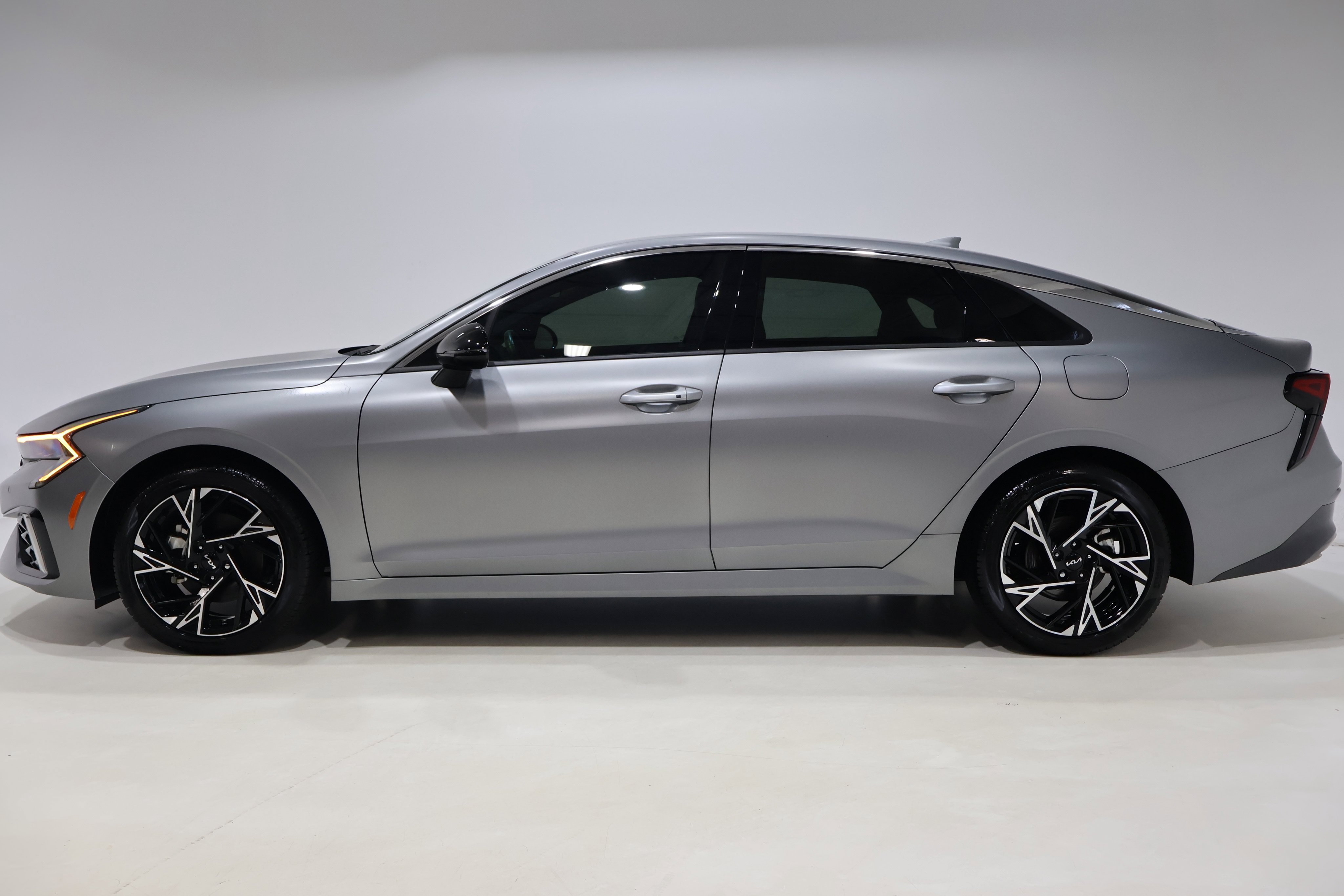 Used 2025 Kia K5 GT-Line AWD/4WD image 4