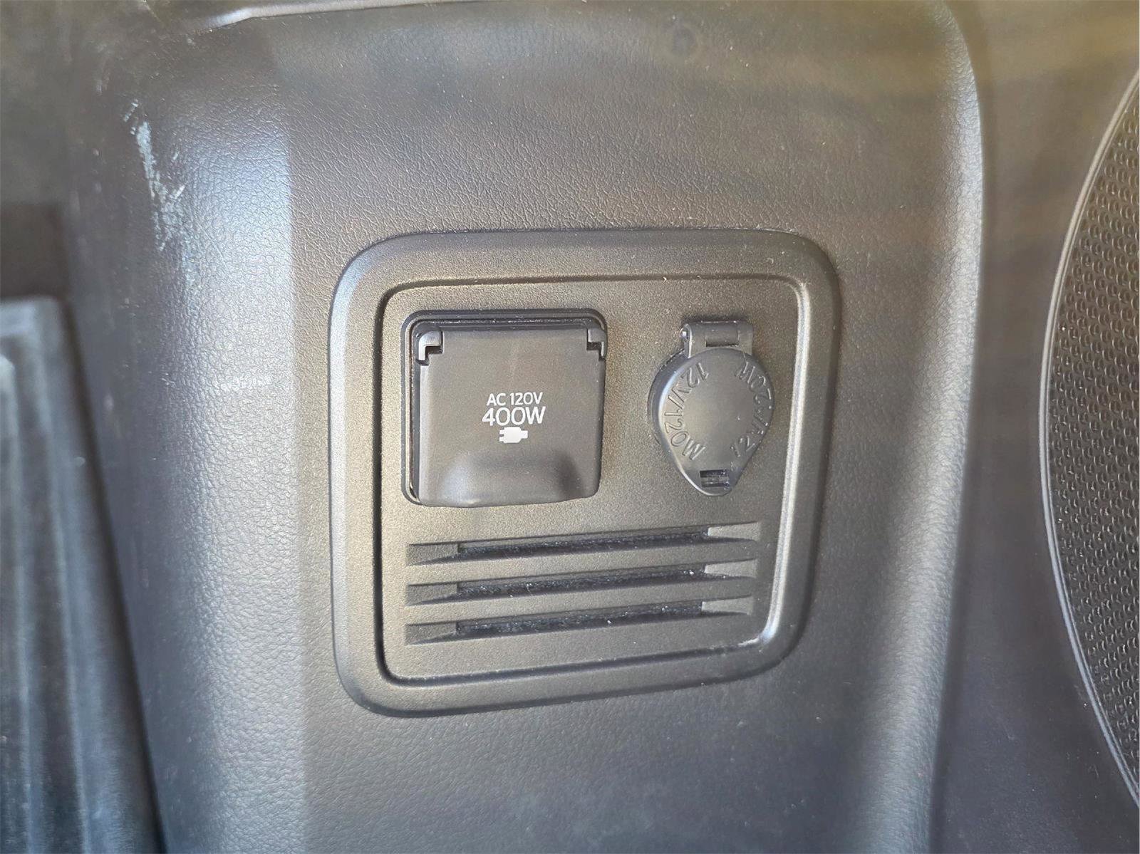 Used 2023 Toyota 4Runner Limited image 12