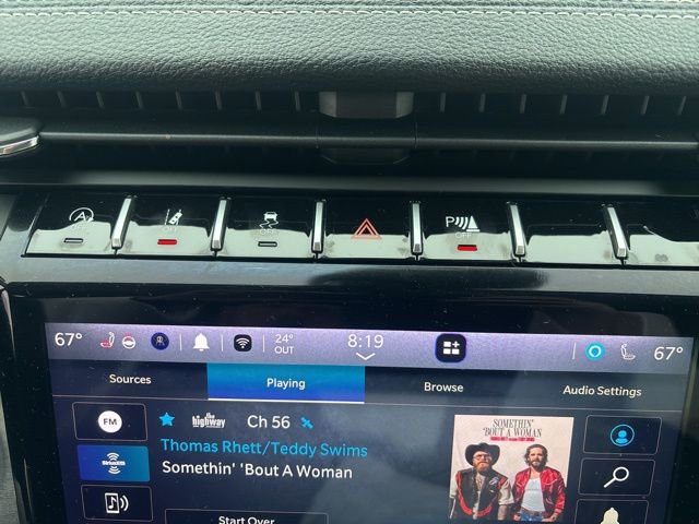 Used 2023 Jeep Grand Cherokee Limited w/ Luxury Tech Group II image 13