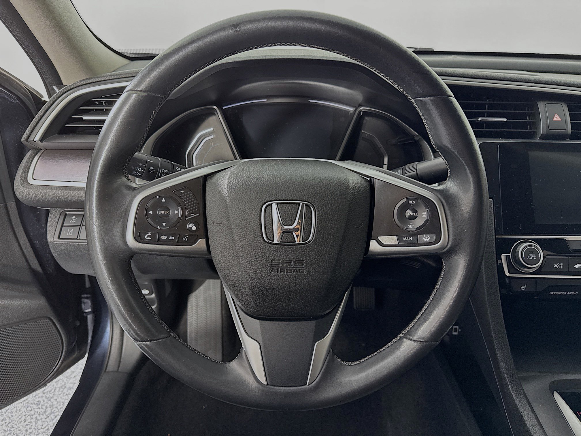 Used 2017 Honda Civic Touring image 11