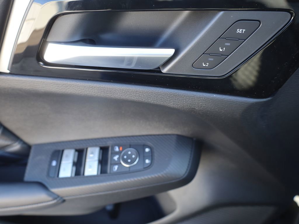 New 2025 Mitsubishi Outlander SEL image 30