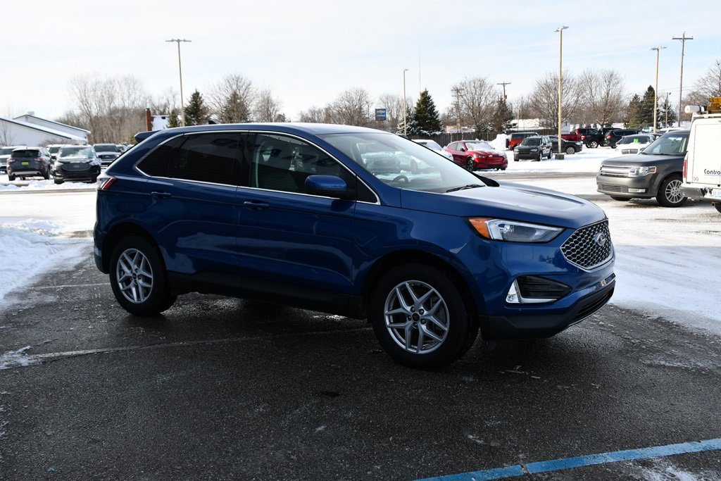 Used 2024 Ford Edge SEL w/ Convenience Package image 8
